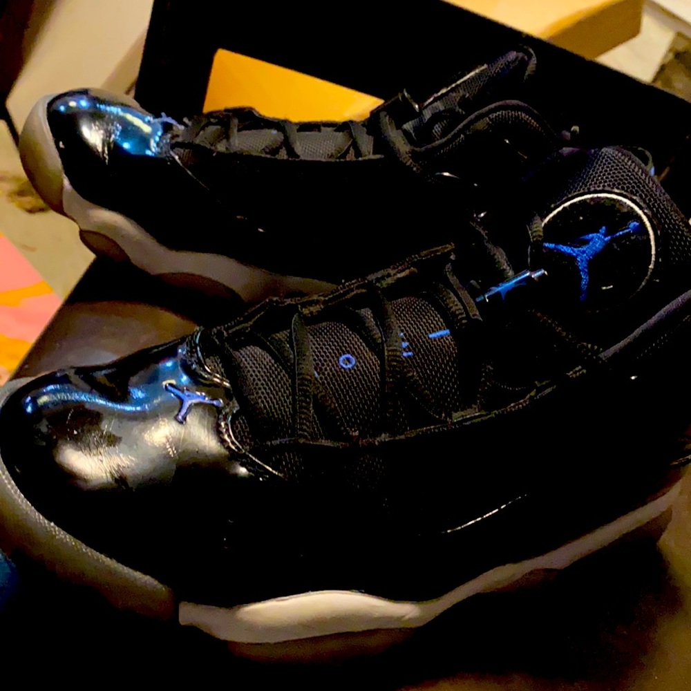 Air Jorden black and blue